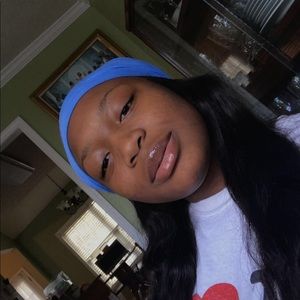 Meet your Posher, Jaymee